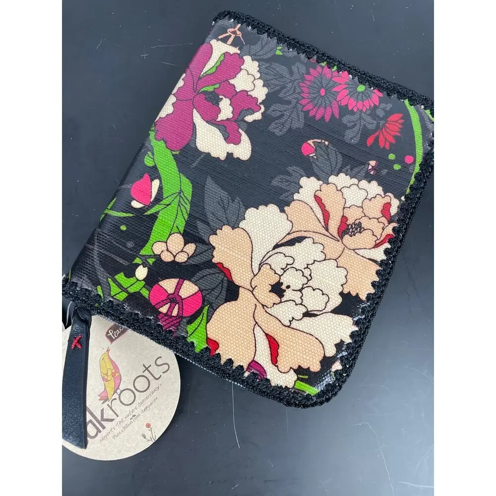 Sakroots Artist Circle E-Reader Case NWT - Picture 5 of 5